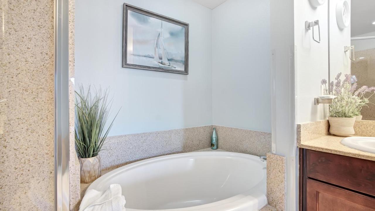 Laketown Wharf 0109 Apartment Panama City Beach