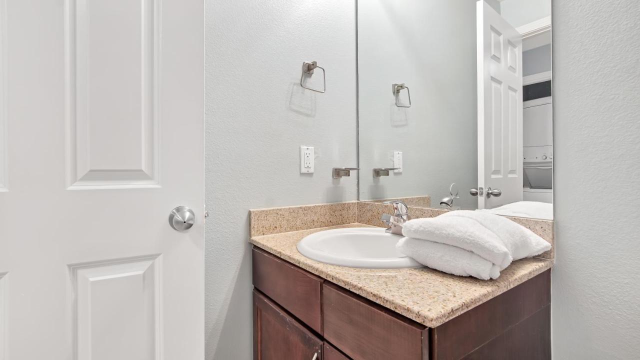 Laketown Wharf 0109 Apartment Panama City Beach