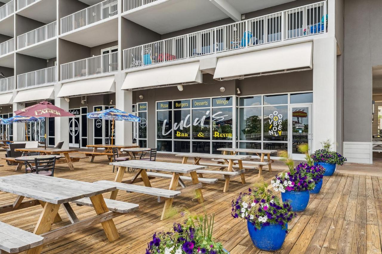 Laketown Wharf 0109
